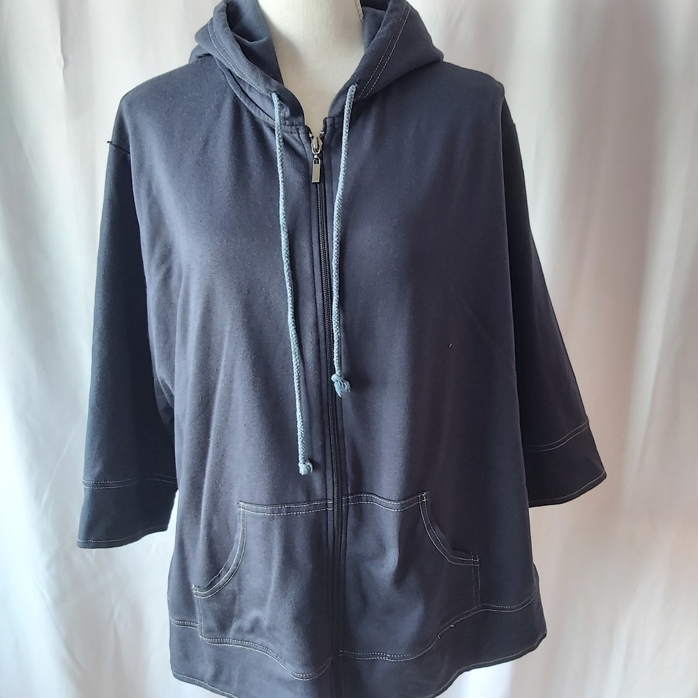 SOHO Woman NY Hoodie. S: 1X